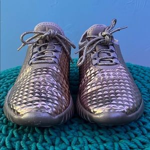 Meet your Posher, Cc